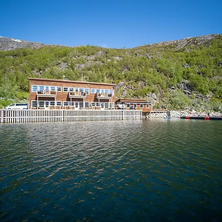 Brygge מלון דירות Ersfjordbotn